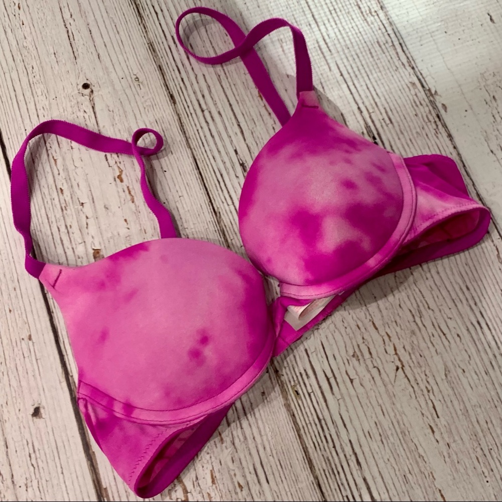Victoria’s Secret PINK | wear everywhere push up bra 34A